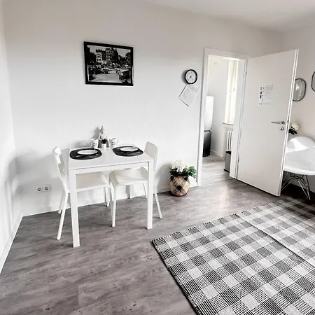 Apartment Vaz Essen, Kueche, Wlan, Tv, Netflix, Ca 15 Min Messe U Hbf *