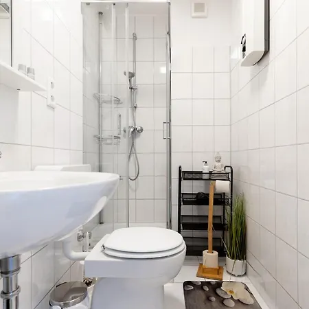 Vaz Essen, Kueche, Wlan, Tv, Netflix, Ca 15 Min Messe U Hbf *