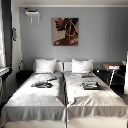 Vaz Essen, Kueche, Wlan, Tv, Netflix, Ca 15 Min Messe U Hbf *