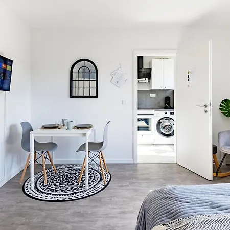 Vaz Essen, Kueche, Wlan, Tv, Netflix, Ca 15 Min Messe U Hbf Apartment
