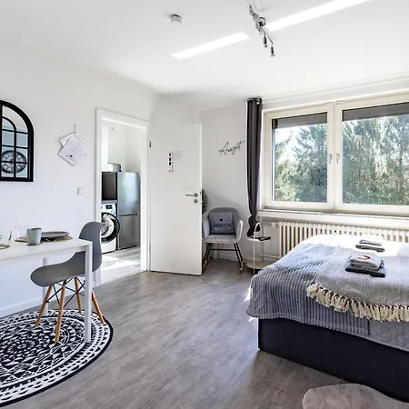 Apartment Vaz Essen, Kueche, Wlan, Tv, Netflix, Ca 15 Min Messe U Hbf Essen